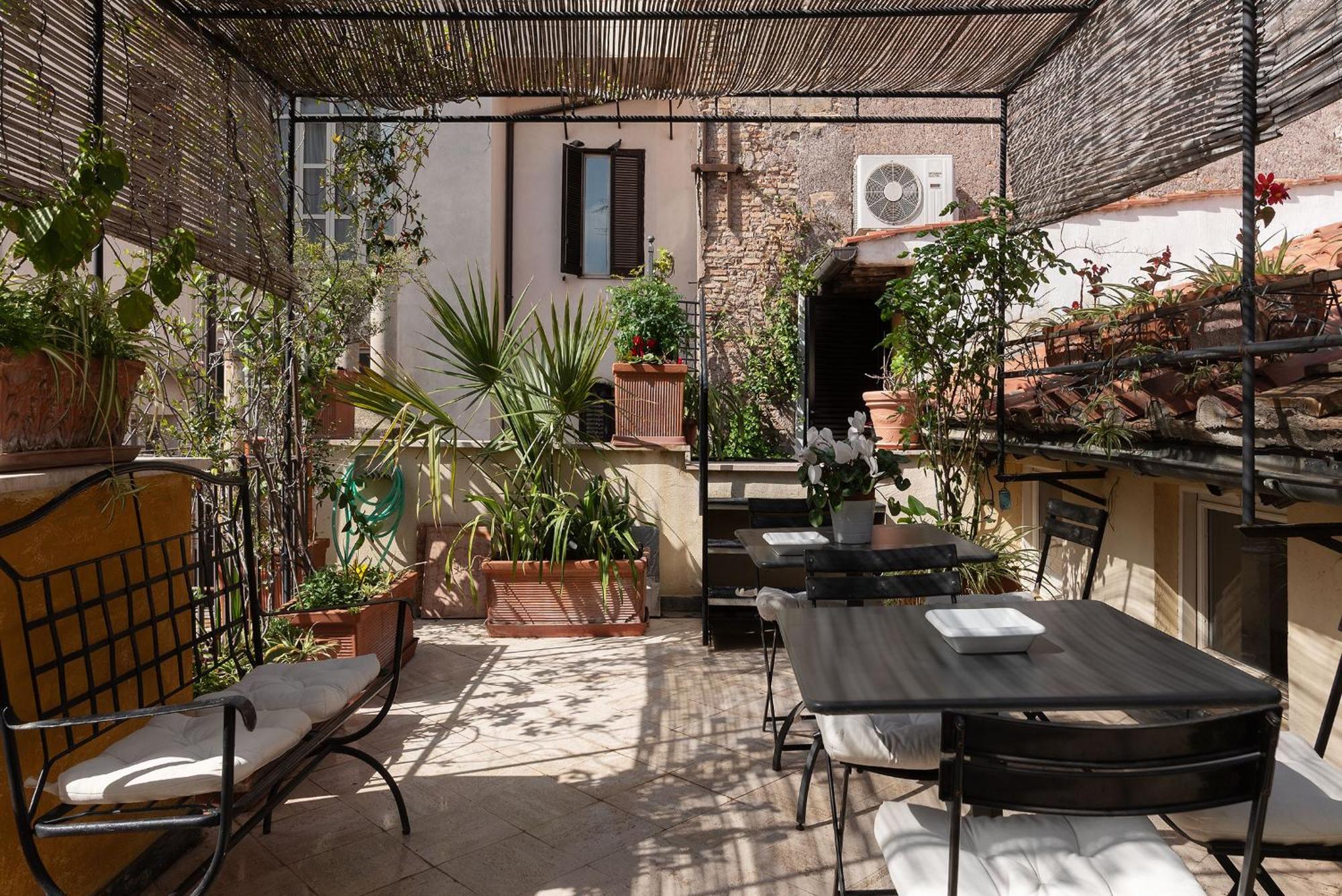 Quarto em Acomodações Particulares Orange With Bathroom And Shared Terrace *